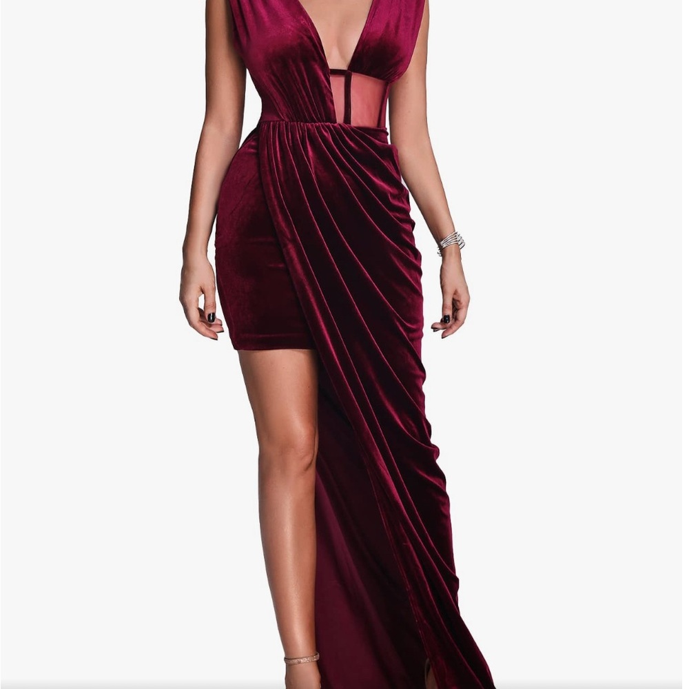 Elegant Burgundy Evening Dress